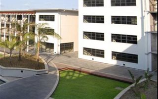 165 m² Commercial space in Riverhorse Valley