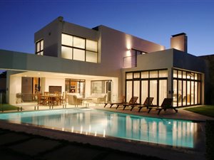 6 Bed House in La Lucia