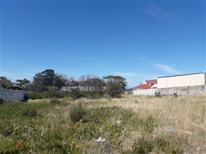 1015 m² Land available in Kleinmond