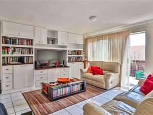 2 Bed Townhouse in Bedfordview