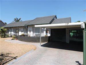3 Bed House in Dan Pienaarville