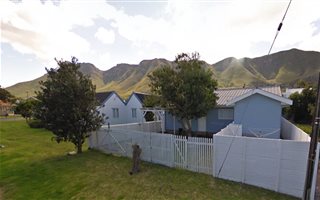 5 Bedroom House in Onrus