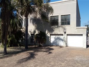 5 Bed House in Hazel Park