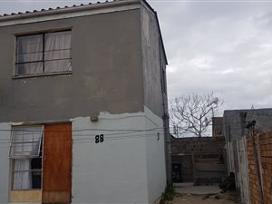 3 Bed House in Lentegeur