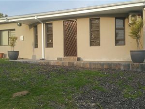 4 Bedroom House in Sardinia Bay