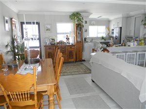 3 Bedroom House in Sandbaai