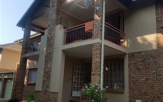 2 Bedroom Apartment in Magalieskruin