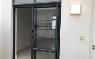 2 Bedroom Apartment in Bloubergstrand