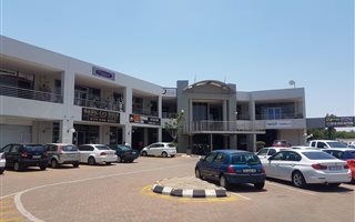285 m² Commercial space in Colbyn