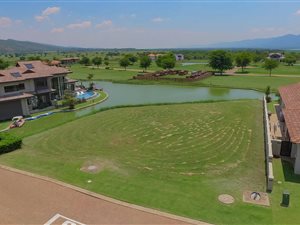 985 m² Land available in The Islands Estate