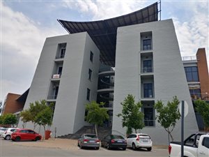 108 m² Commercial space in Zwartkop
