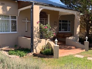 4 Bed House in Beaufort West