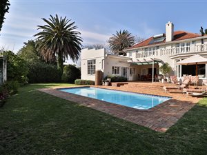 4 Bed House in Claremont