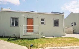 4 Bedroom Townhouse in Stellenbosch Central