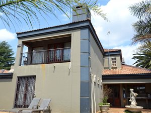 3 Bed House in Robin Park