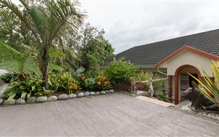 4 Bedroom House in Bergsig