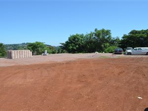 2360 m² Land available in Waterfall