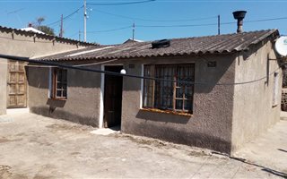2 Bedroom House in Umlazi