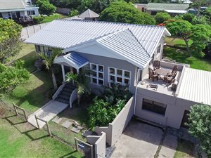 4 Bedroom House in Sunrise on Sea