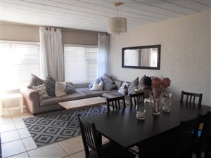 3 Bed Townhouse in Lakefield