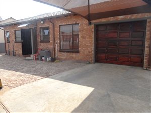 3 Bedroom House in Sharon Park