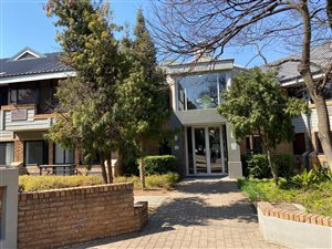 147 m² Commercial space in Woodmead
