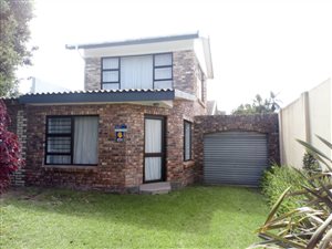 1 Bedroom Garden Cottage in Broadwood