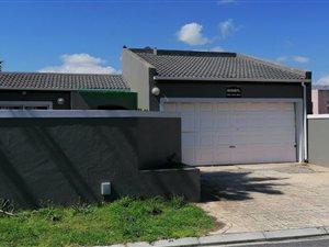 3 Bed House in Parklands