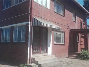 2 Bed Apartment in Montclair