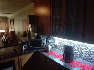 2 Bed Flat in Springs Central