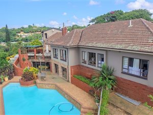 7 Bed House in Amanzimtoti