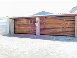 3 Bed House in Strandfontein