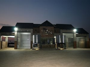 1552 m² Land available in De Land Estate