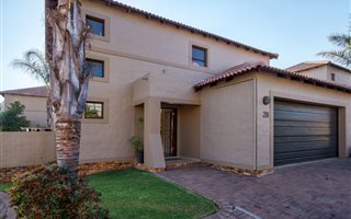 3 Bedroom Townhouse in Ruimsig