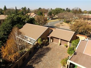 3 Bed Cluster in Selcourt