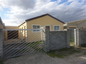 2 Bed House in Philippi