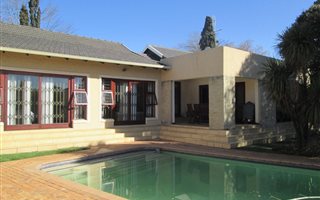 3 Bedroom House in Montgomery Park