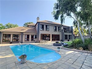 4 Bed House in Country Lane Estate