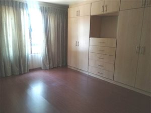 2 Bed House in Lombardy East