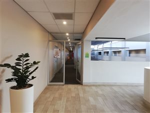 72.8499984741211 m² Office Space in Die Wilgers