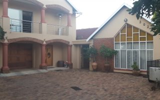 4 Bedroom House in Meyerspark