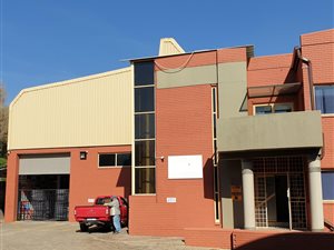 550 m² Industrial space in Meadowdale