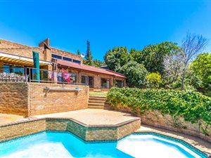 5 Bed House in Aurora