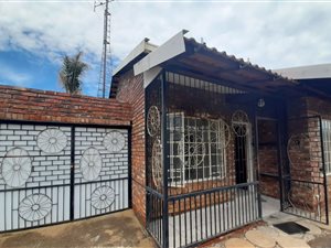 1 Bed Townhouse in Parys