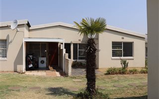 2 Bedroom Townhouse in Florida Lake