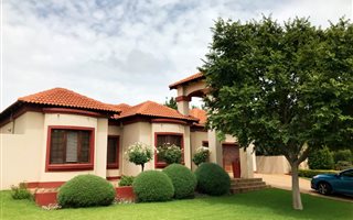 3 Bedroom House in Boardwalk Manor