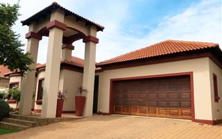 3 Bedroom House in Boardwalk Manor