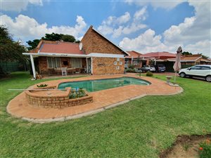 4 Bed House in Dalpark