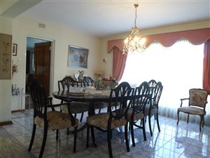 7 Bed House in Wilro Park