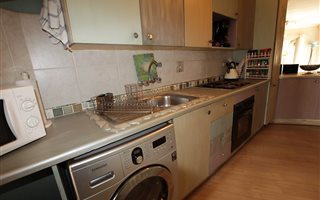 2 Bedroom Apartment in Wilgeheuwel